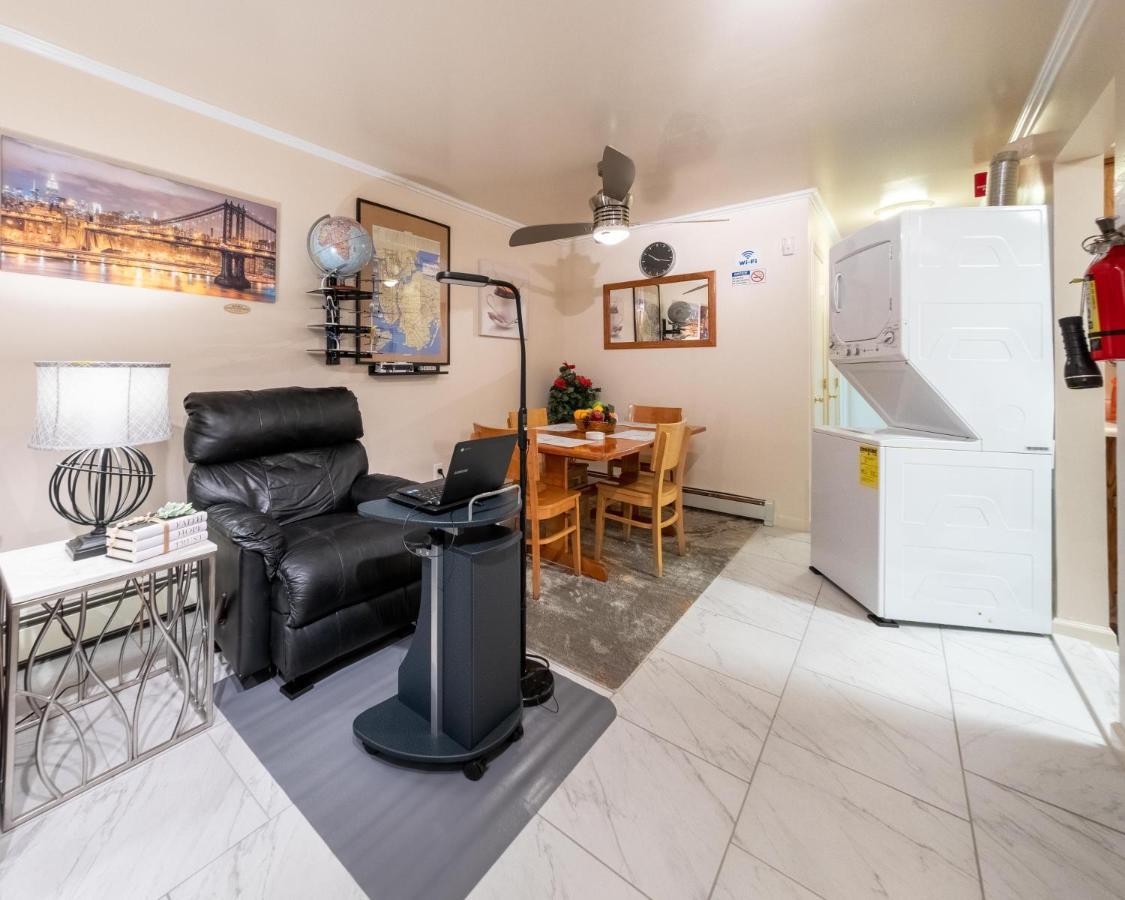 Booking.com Exxlusive: Fully Furnished One Bedroom Entire With Full Size Bed. For One Person Or Couple, Soulmate Positive Friendship Apartamento *